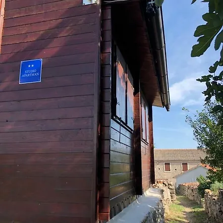 Apartman Vesna * Mali Iž